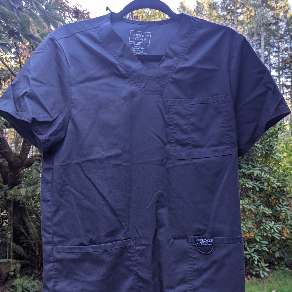 Cherokee Authentic Workwear Revolution Scrubs Black Shirt Size XS Extra Small